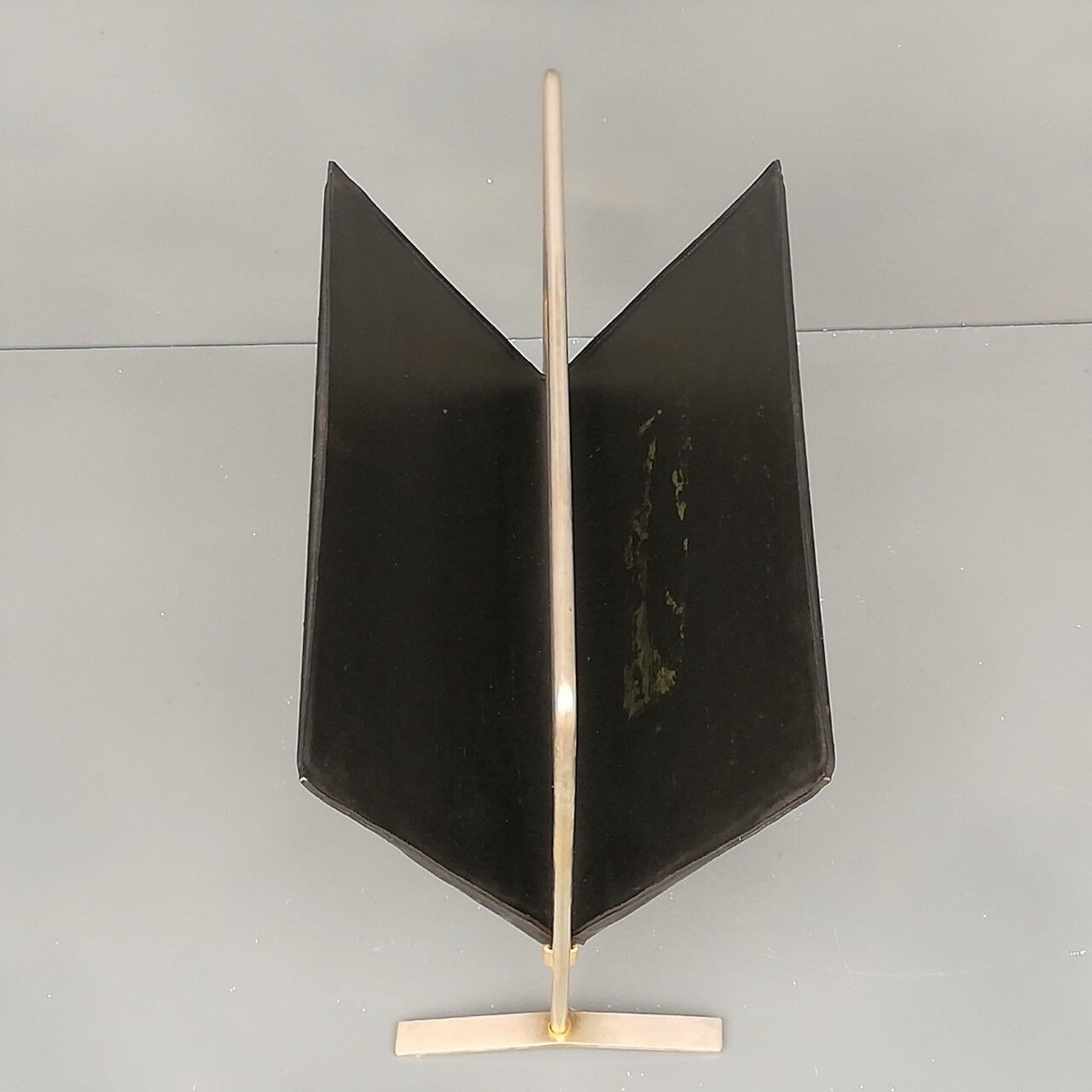 Magazine holder 60s in metal and imitation leather