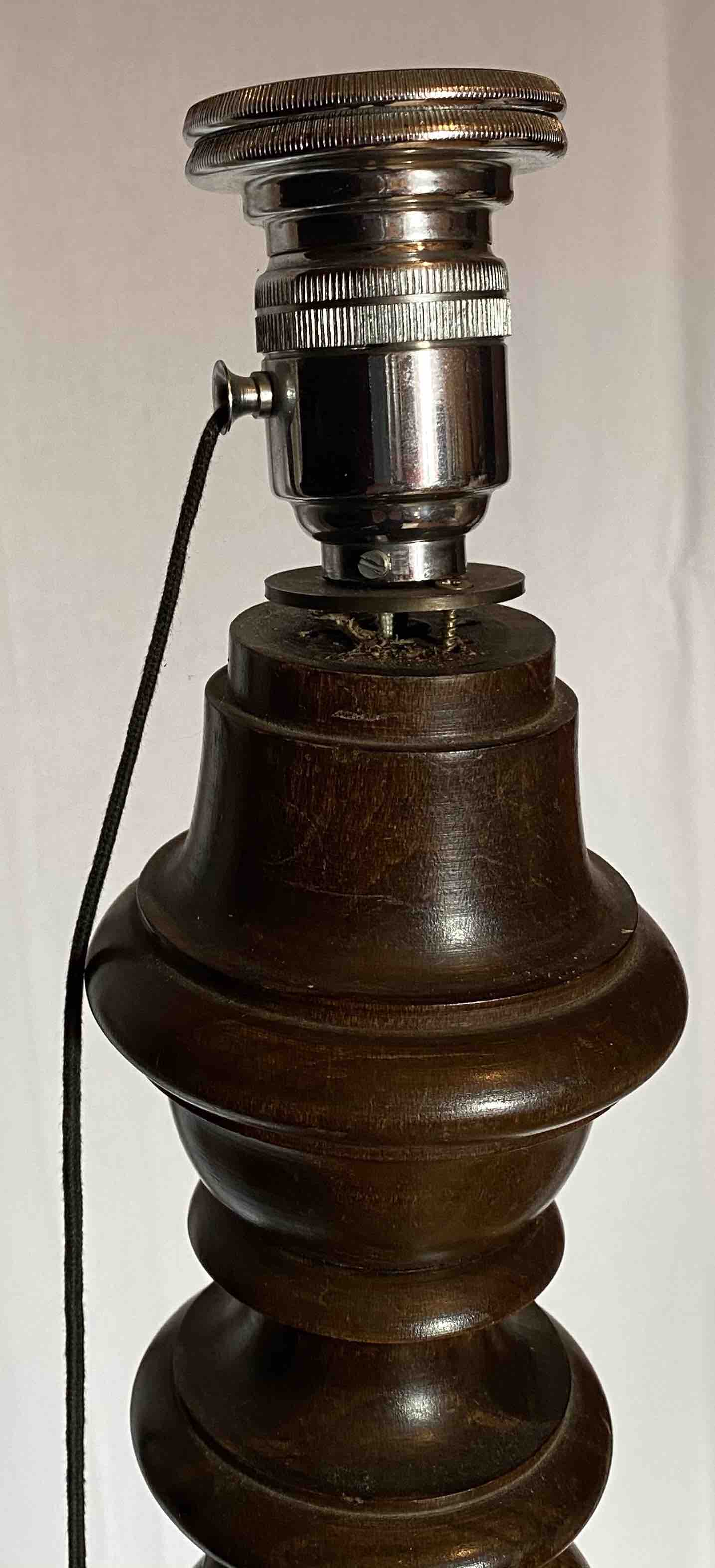1950s lamppost