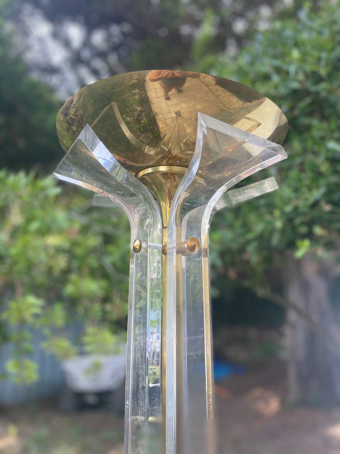 Floor lamp in plexiglass and gilded brass, 20th century period