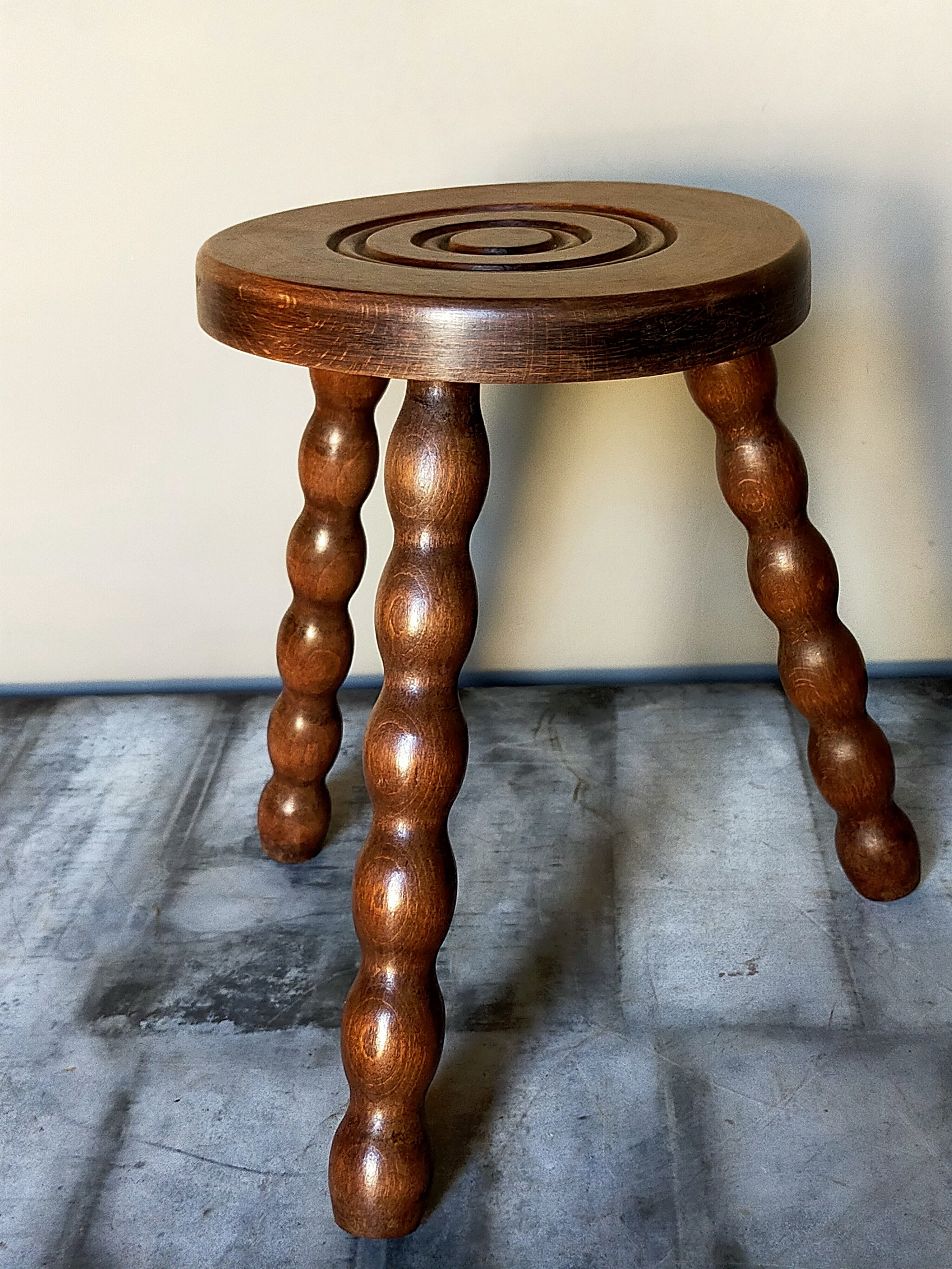 Vintage solid-turned wood tripod tripod