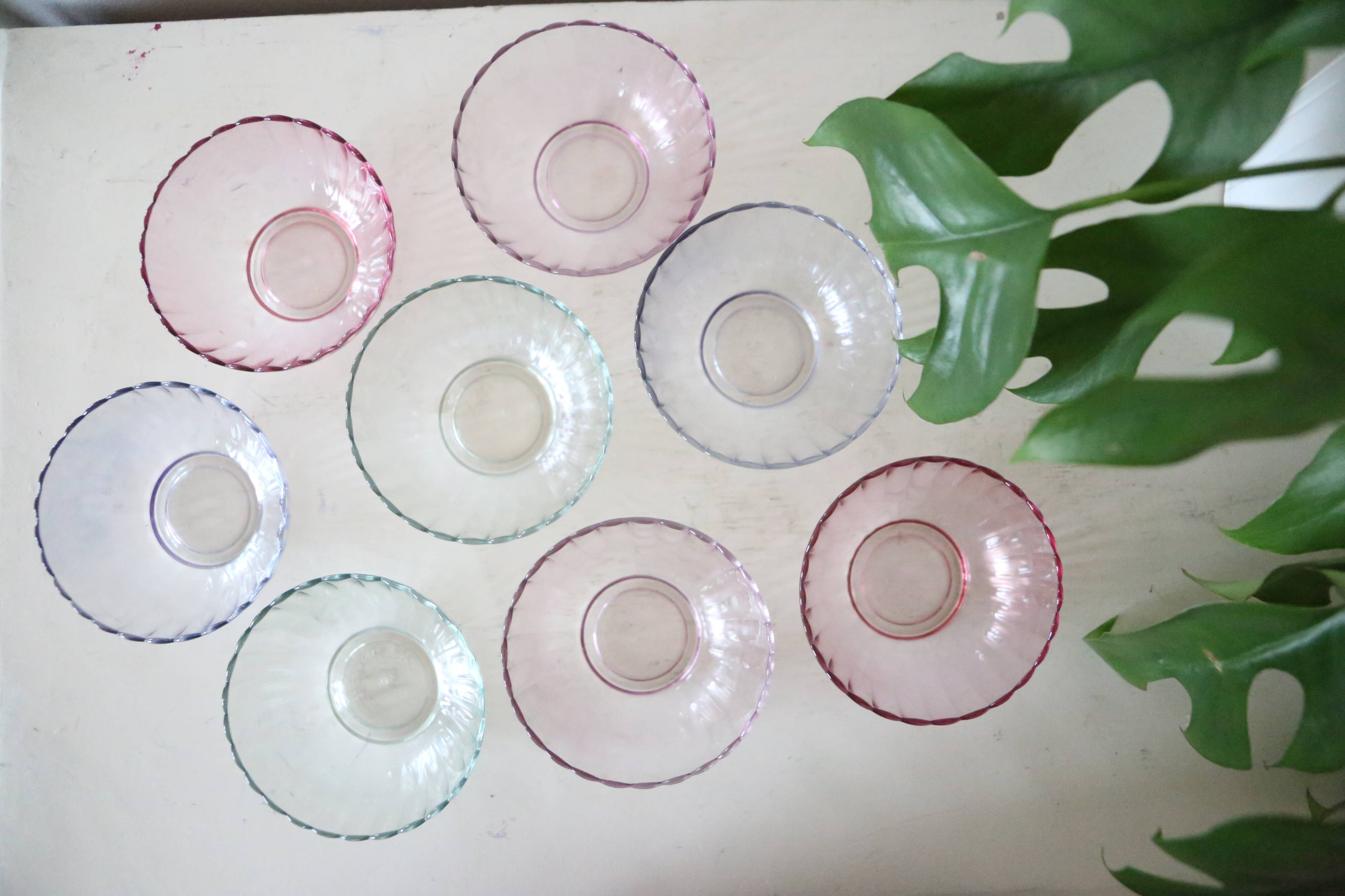 Set of 8 small bowls in pink, green and blue glass Rosaline, Arcoroc, vintage French, vintage