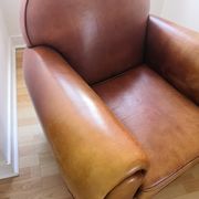 Tawny vintage leather club chair