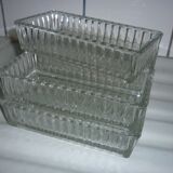 5 ramequins en verre moulé et dentelé