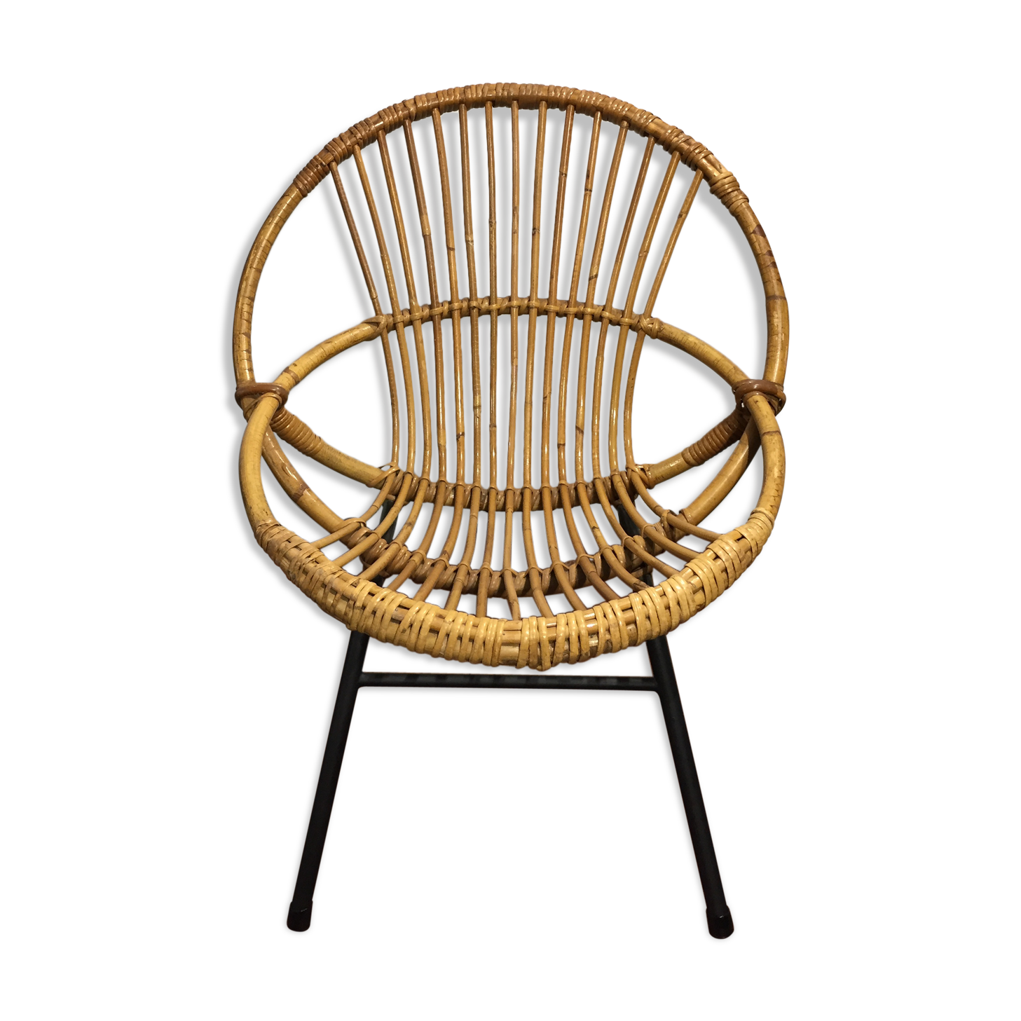 Armchair rattan basket
