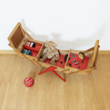 Red compass foot worker