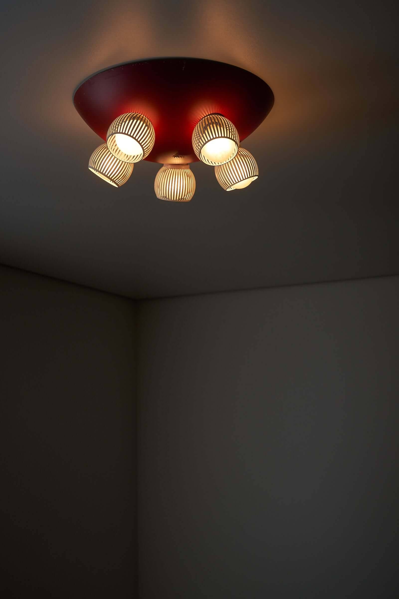 Plafonnier avec diffuseurs à lamelles, milieu XXème