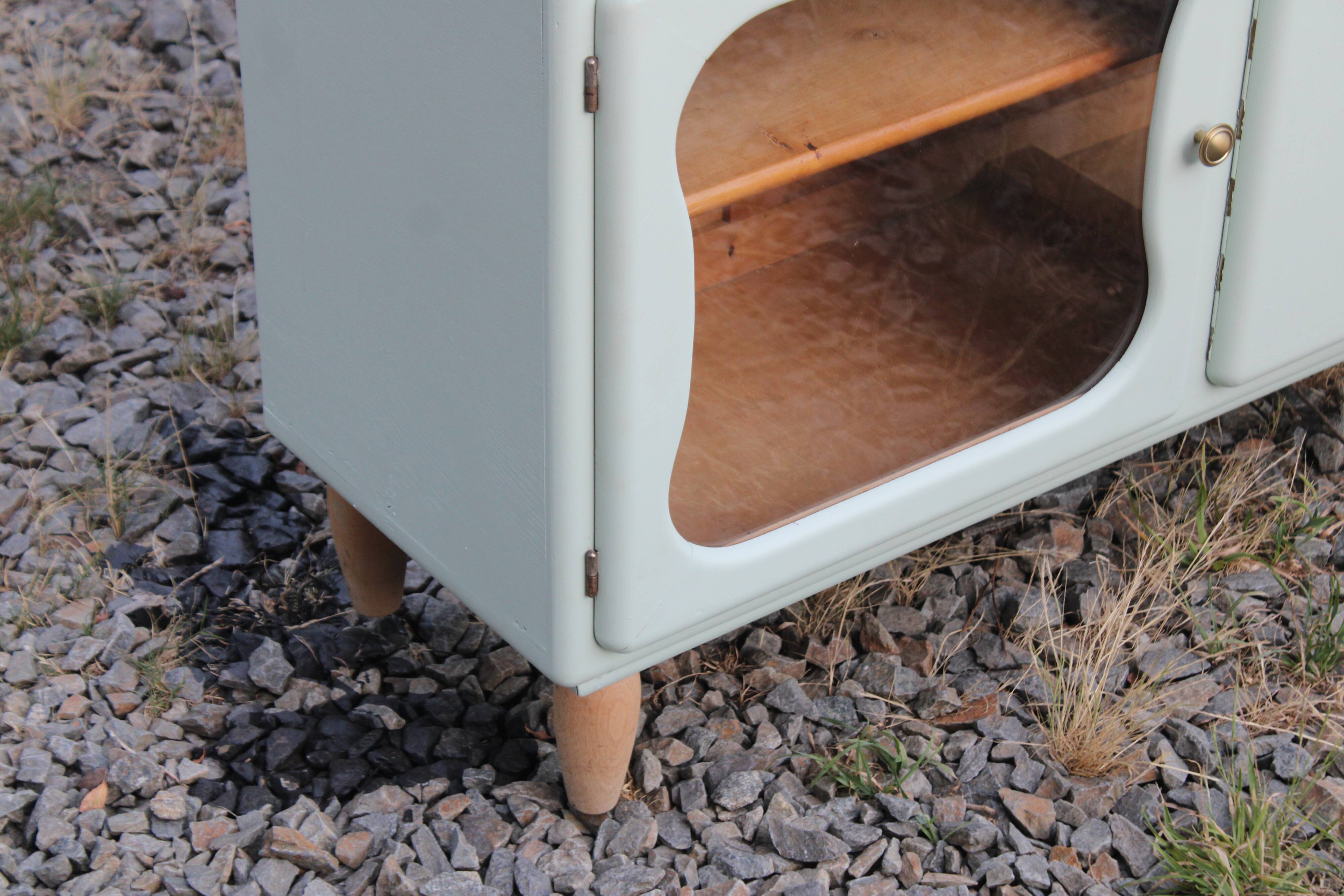 Renovated vintage buffet – Celadon Green Libéron
