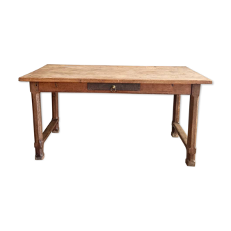 Farmhouse table