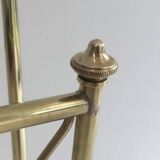 Porte-revues de style néoclassique en laiton et tablette en verre de la Maison Jansen