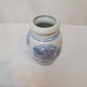 Petit vase en porcelaine de chine