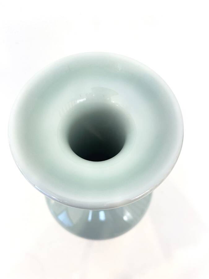 Kinuta vase in celadon porcelain from Longquan – China