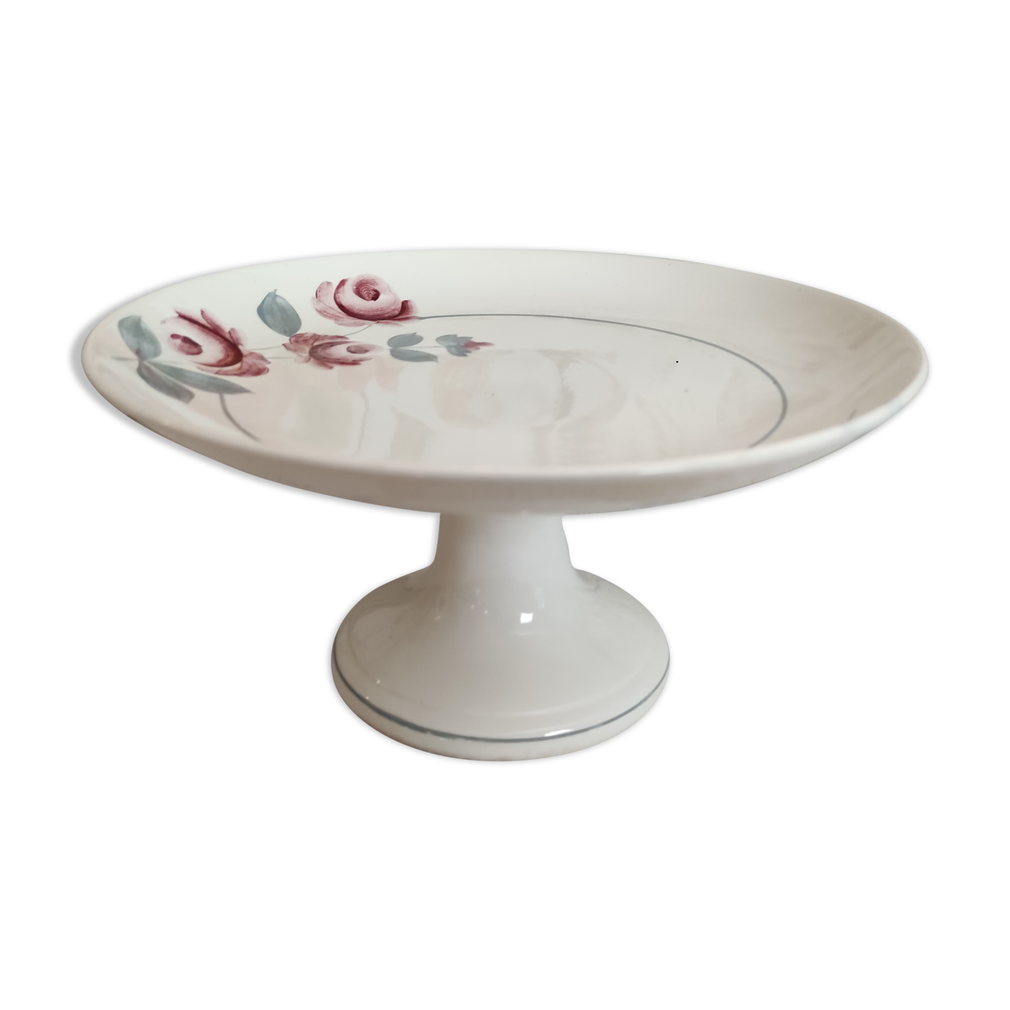 Compotier on pedestal, cake display in Terre de Fer Saint-Amand decoration old gray roses