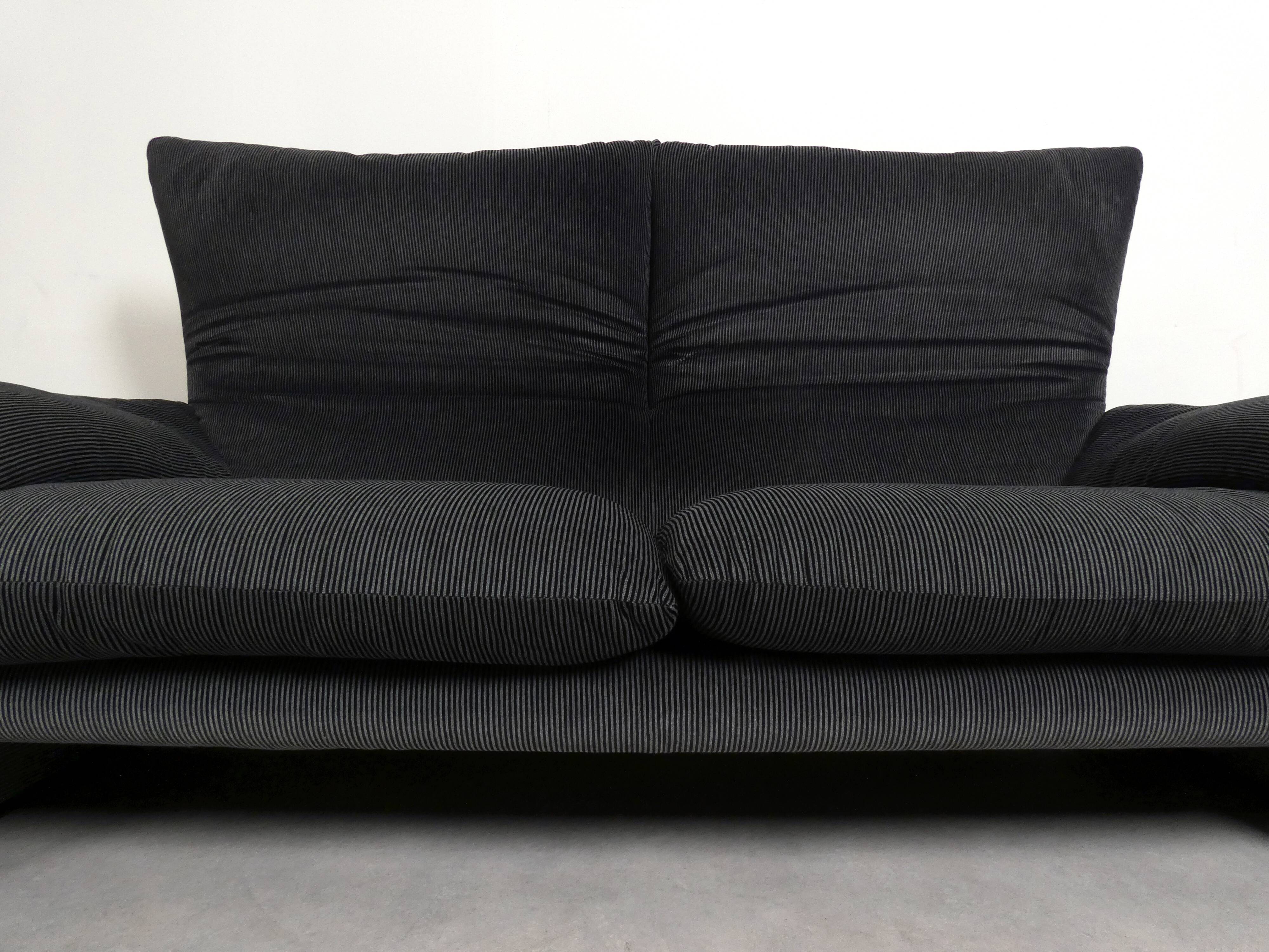 Cassina Maralunga 2.5-seater bicolour black/grey sofa