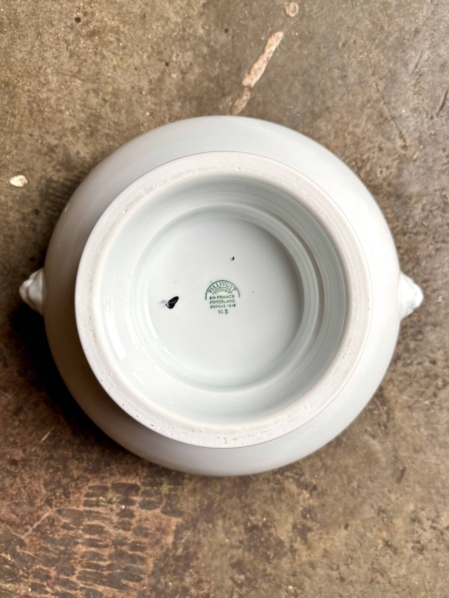 Pillivuyt white porcelain eared salad bowl