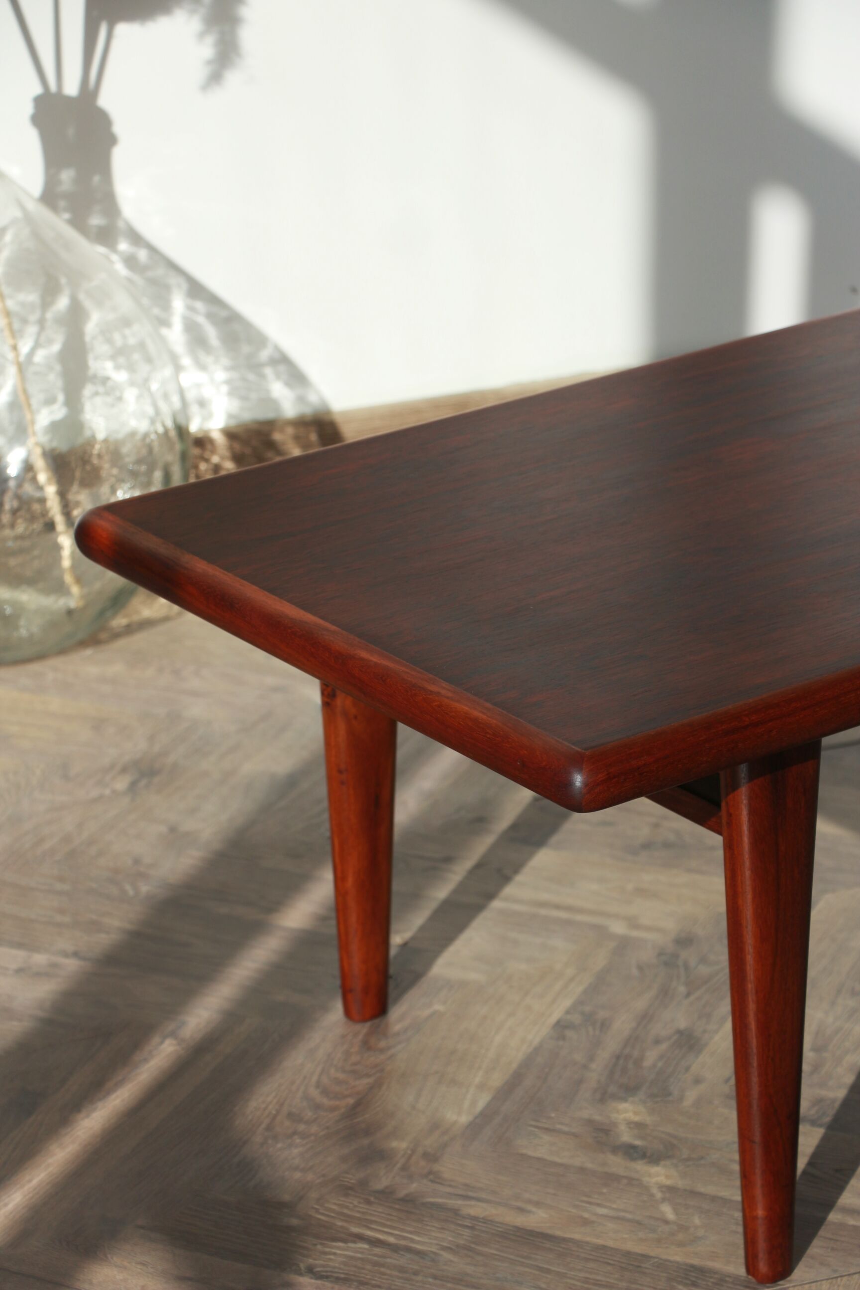 Coffee table - Rosewood and Solid Teak