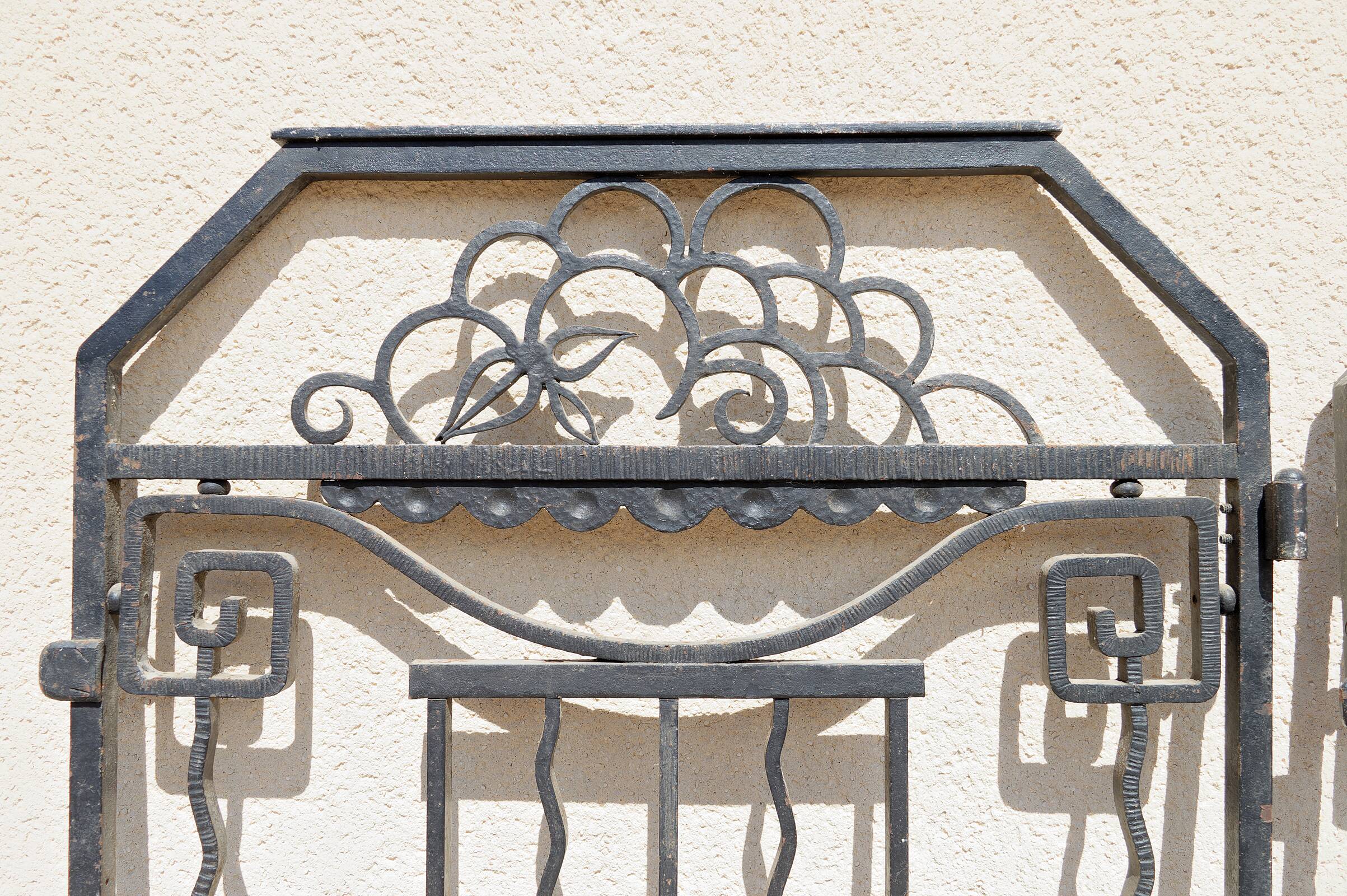 Pair of Art Deco wrought iron doors, circa 1925