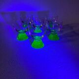 6 Verres à liqueur pied rond pyramidal Ouralin vert