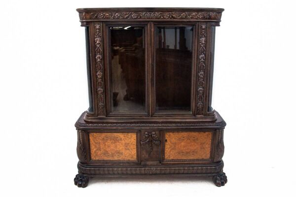 Vitrine sur pattes de lion, Allemagne, début XIXe siècle