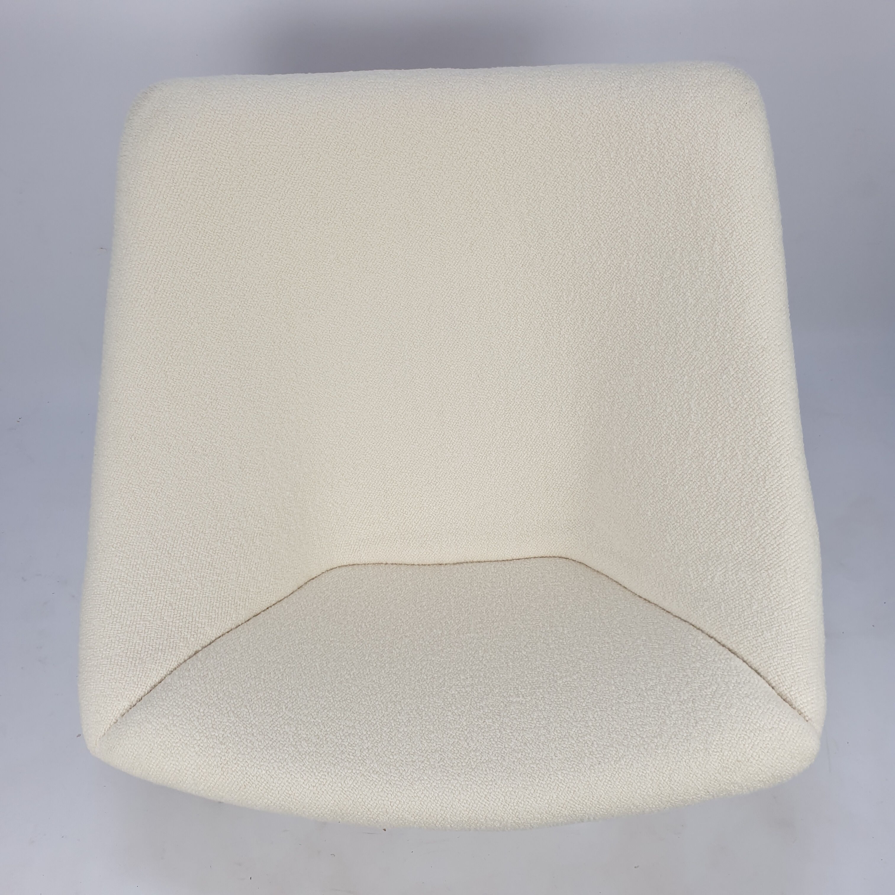 Oyster armchair by Pierre Paulin for Artifort 1965