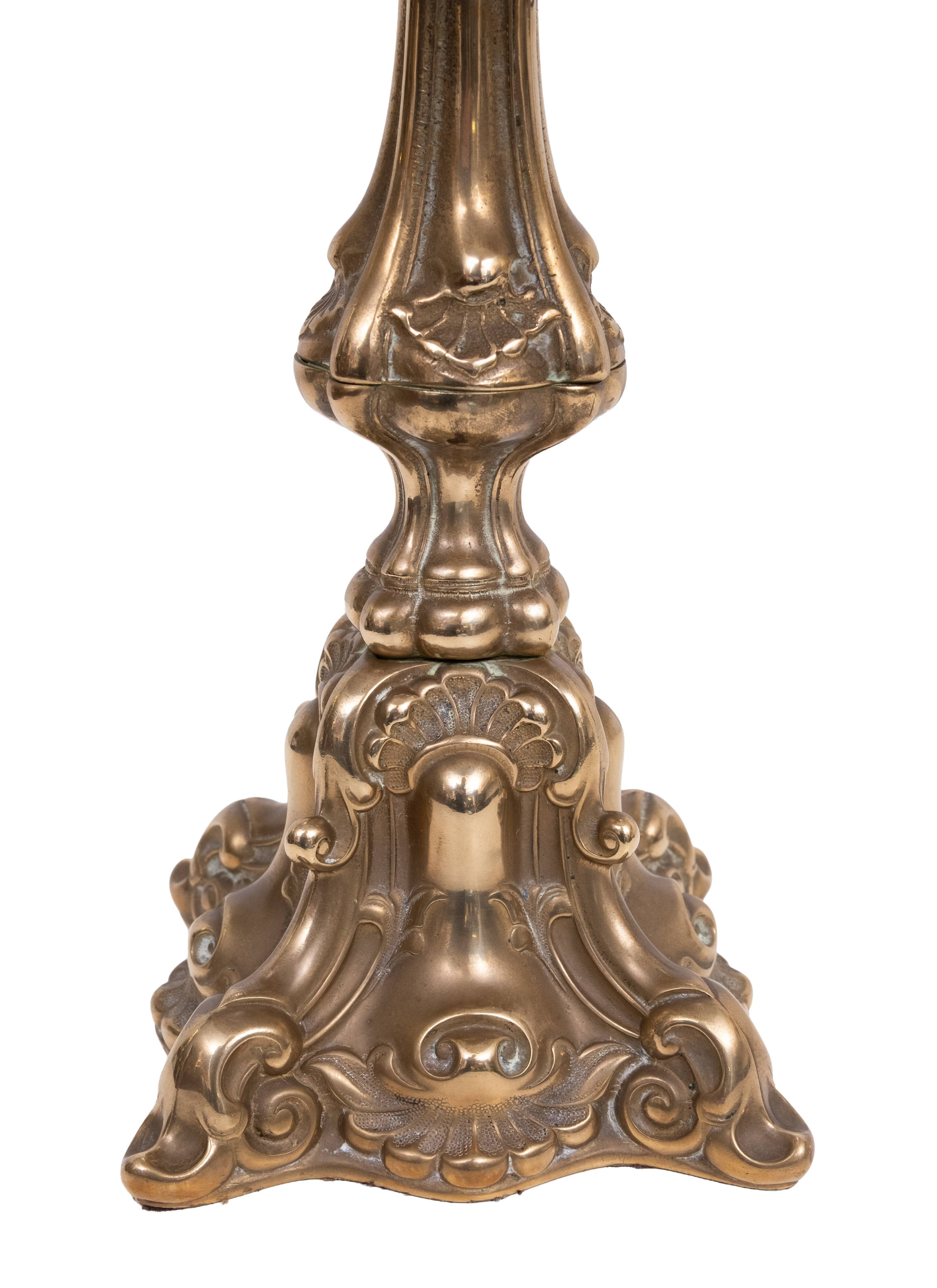 Stunning pair of Rococo Brass table lamps Italy 1920s