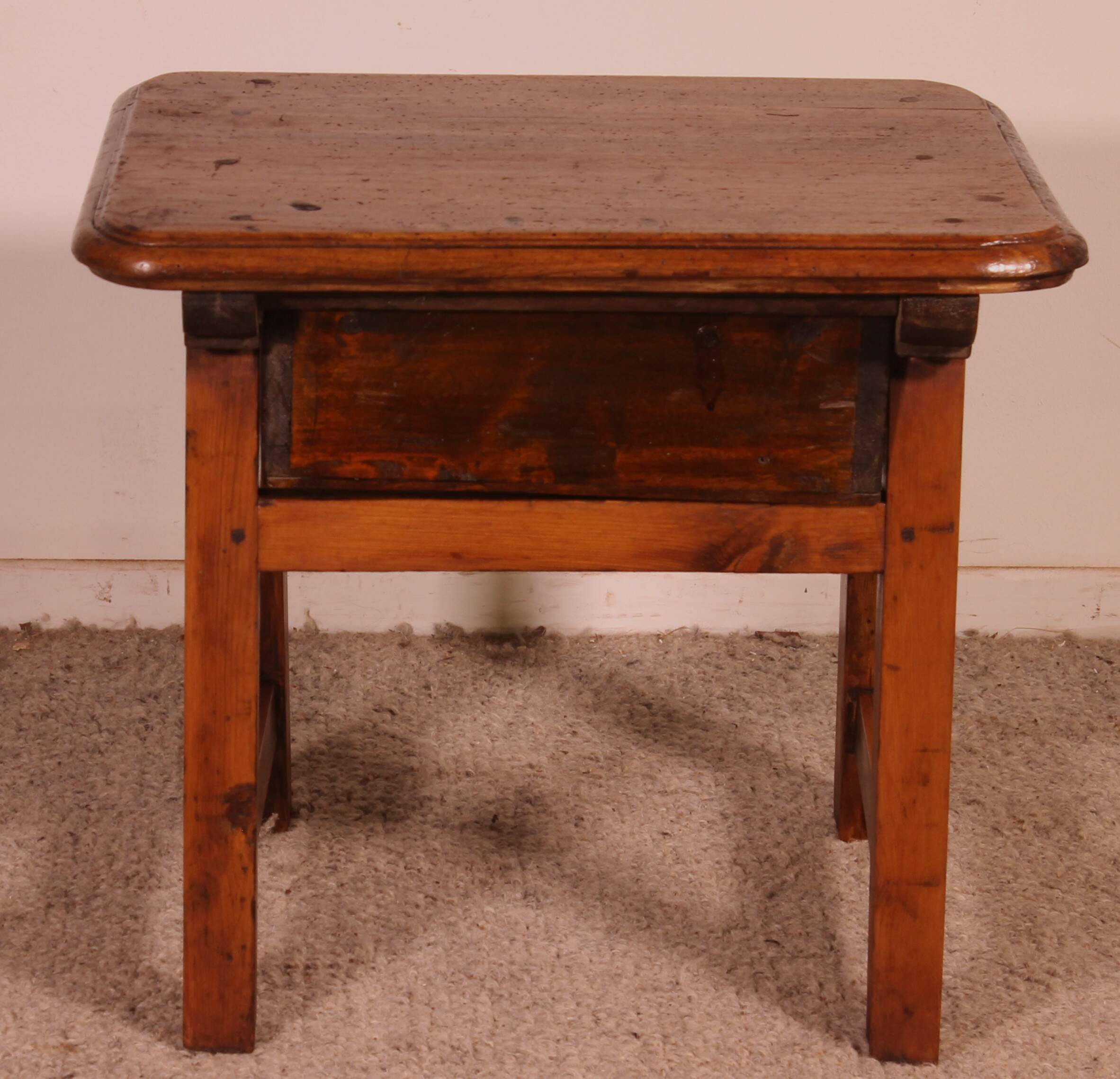 petite table espagnol - 18° siècle
