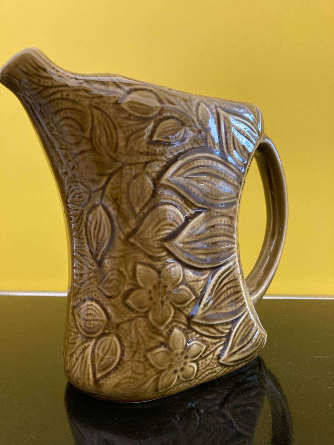 Sarreguemines water jug in slipware