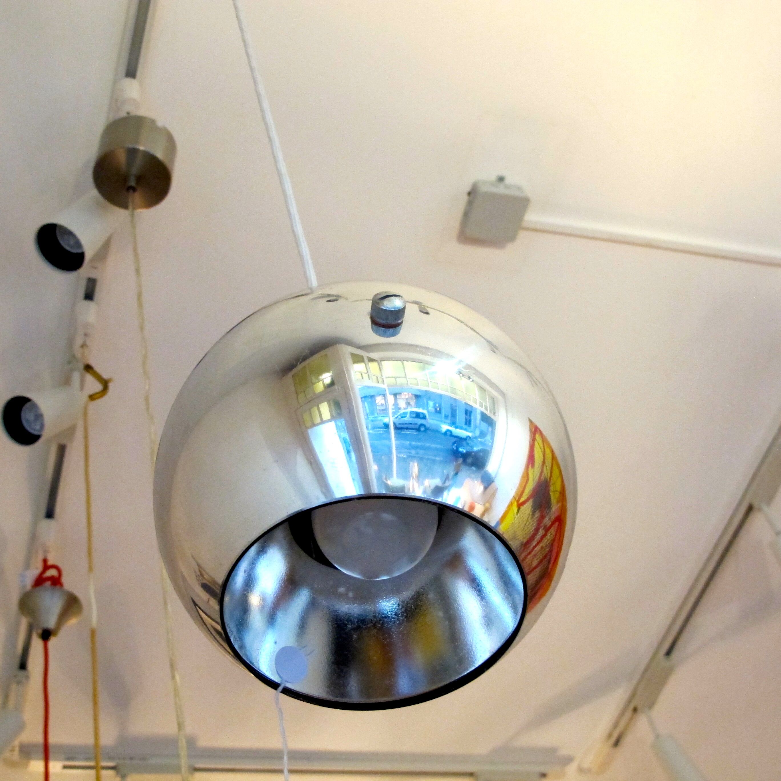 Suspension Type "Eye" in metal Chrome around 1970