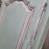 Old patinated bonnet