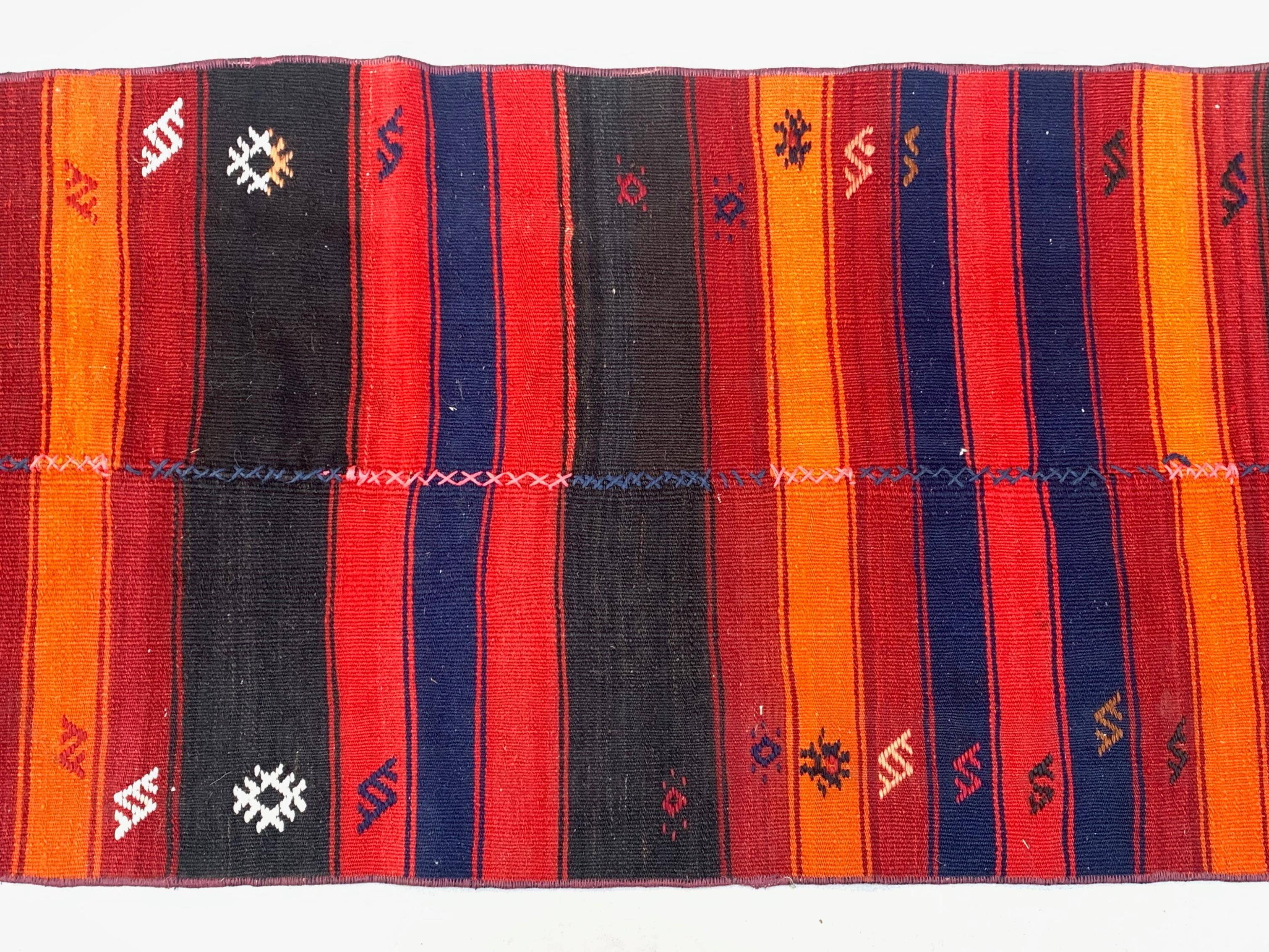 Old Turkish narrow Kilim Runner 274x61 cm shabby chic, vintage kelim