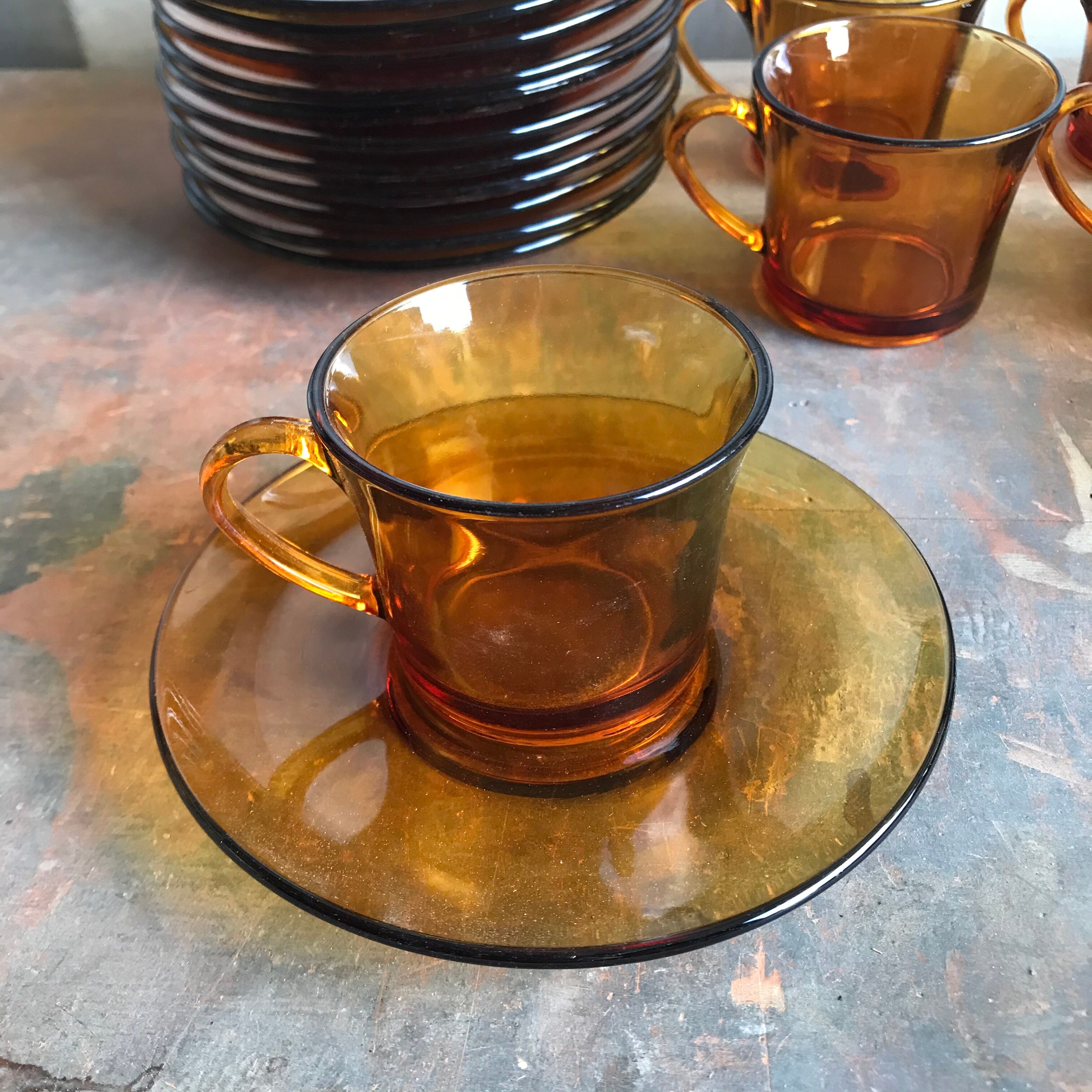 Lot 8 coffee cups and duralex cups