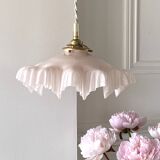 “Frou frou” pendant light