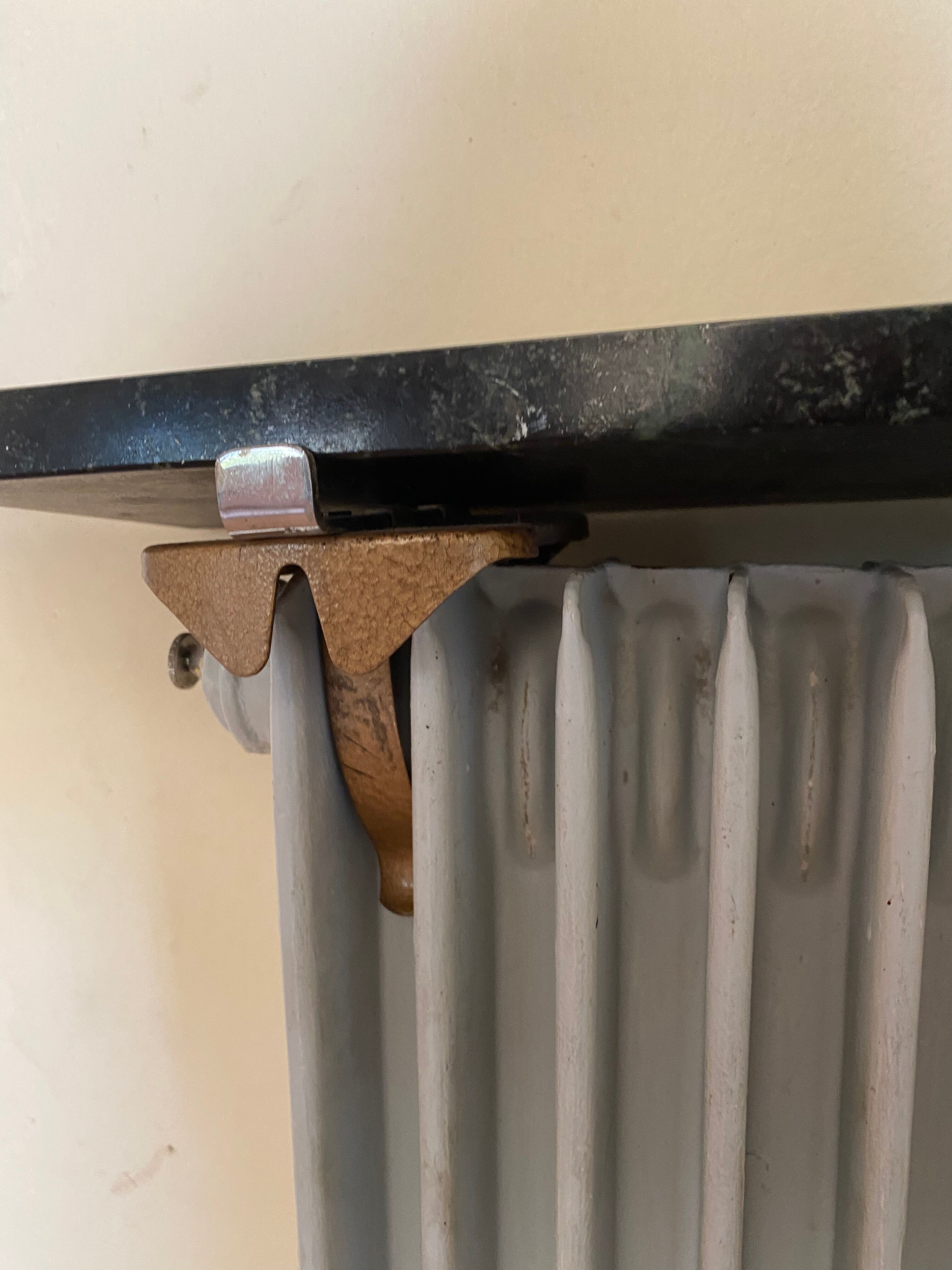5 marble radiator shelves