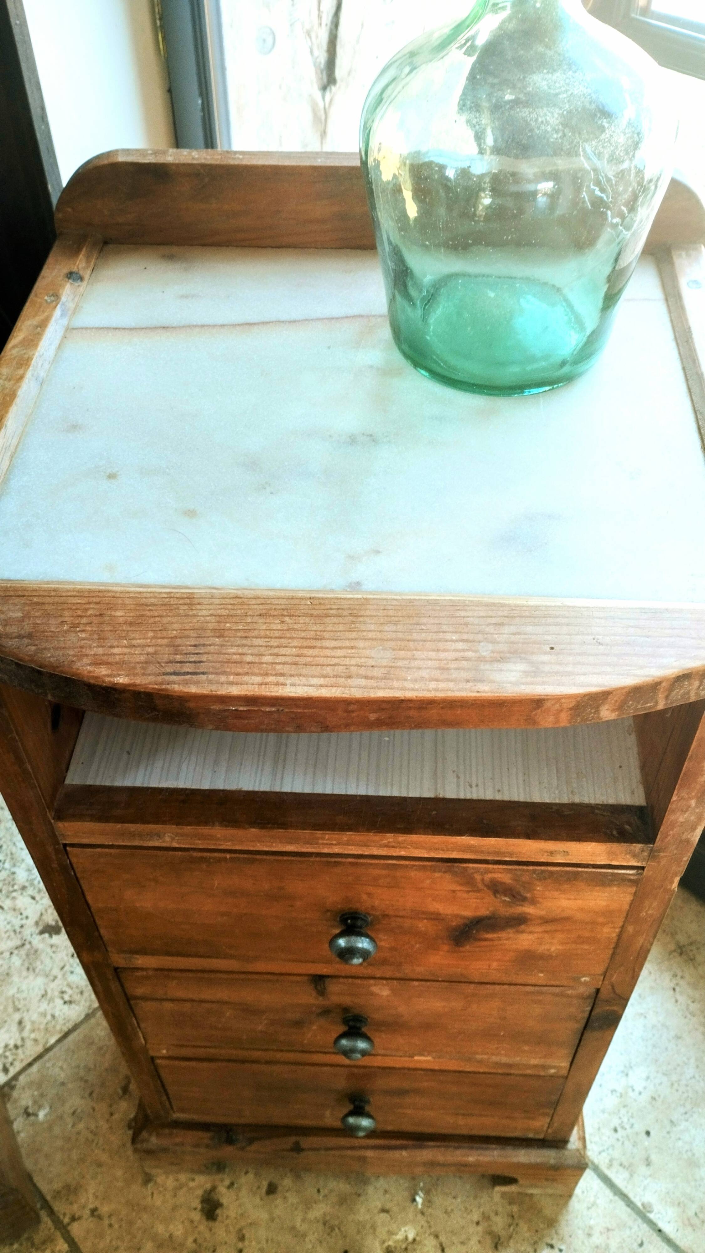 Paire de commodes vintage