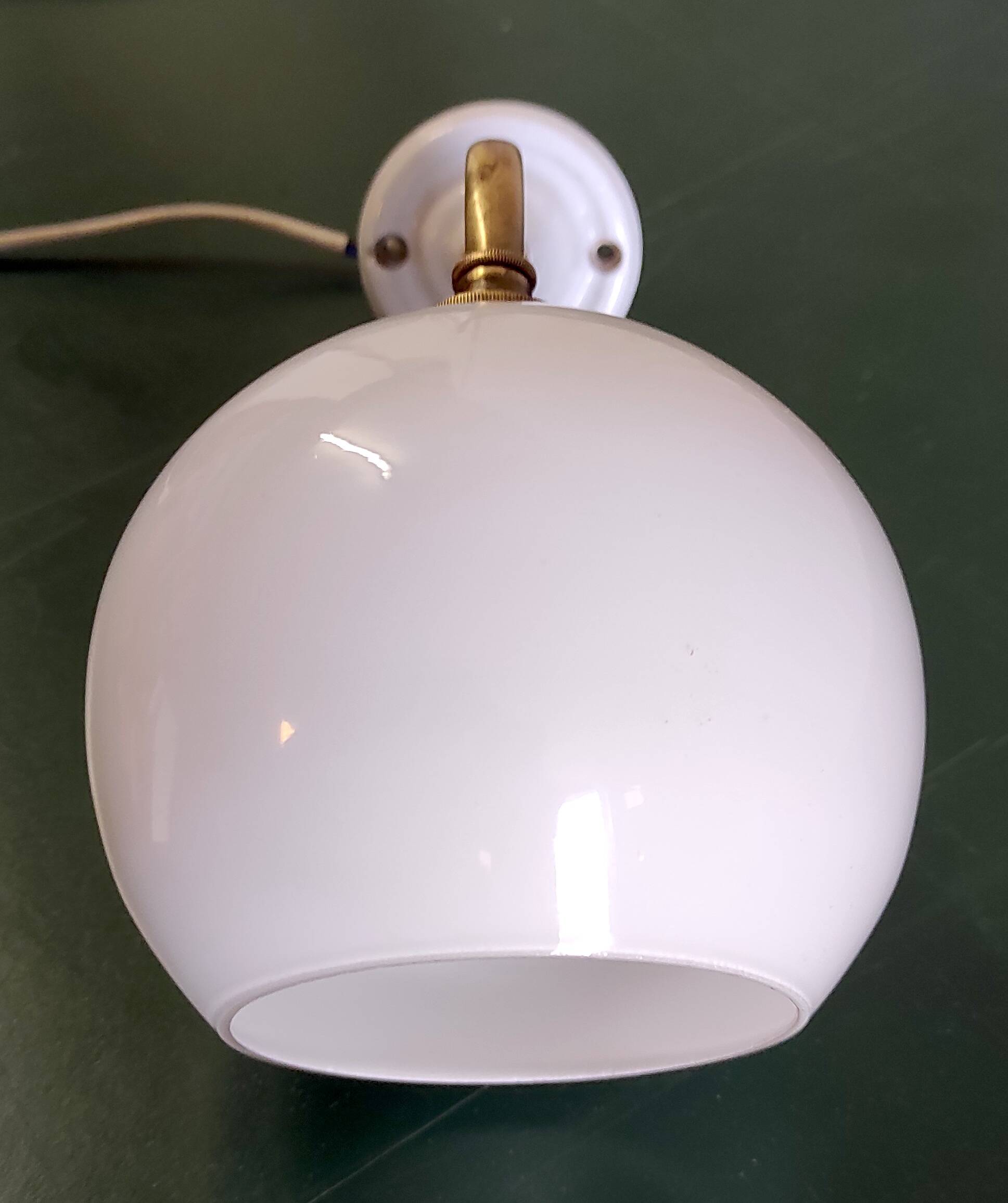 Swan neck wall lamp in gilded brass and opaline globe - mid-20th century