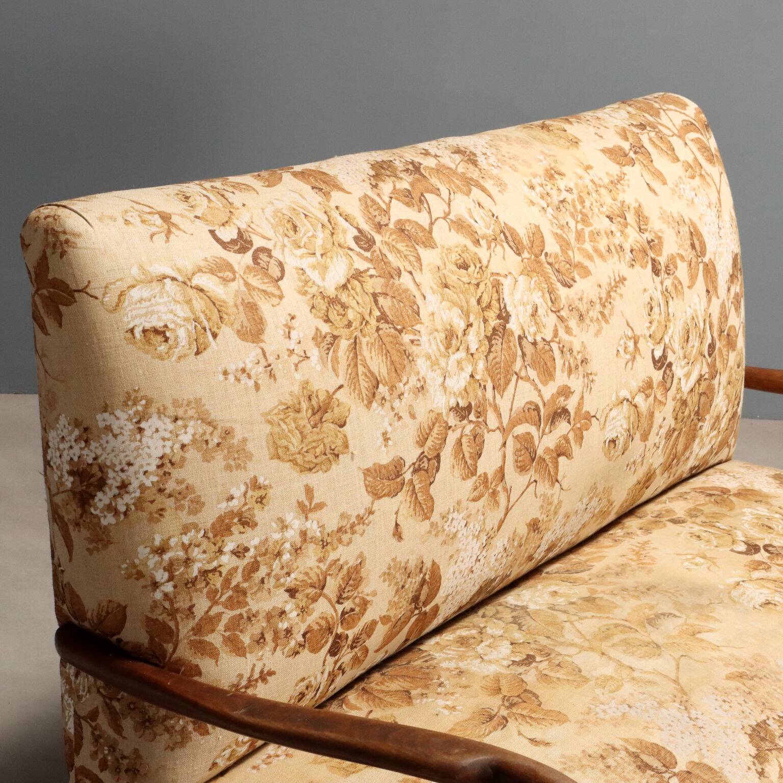 Two-seater sofa from the 1950s-60s