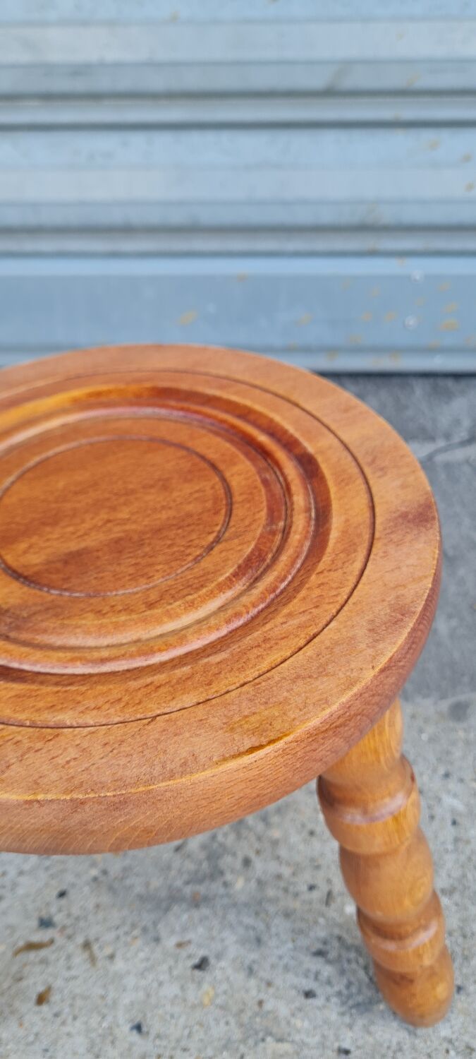 Tripod stool