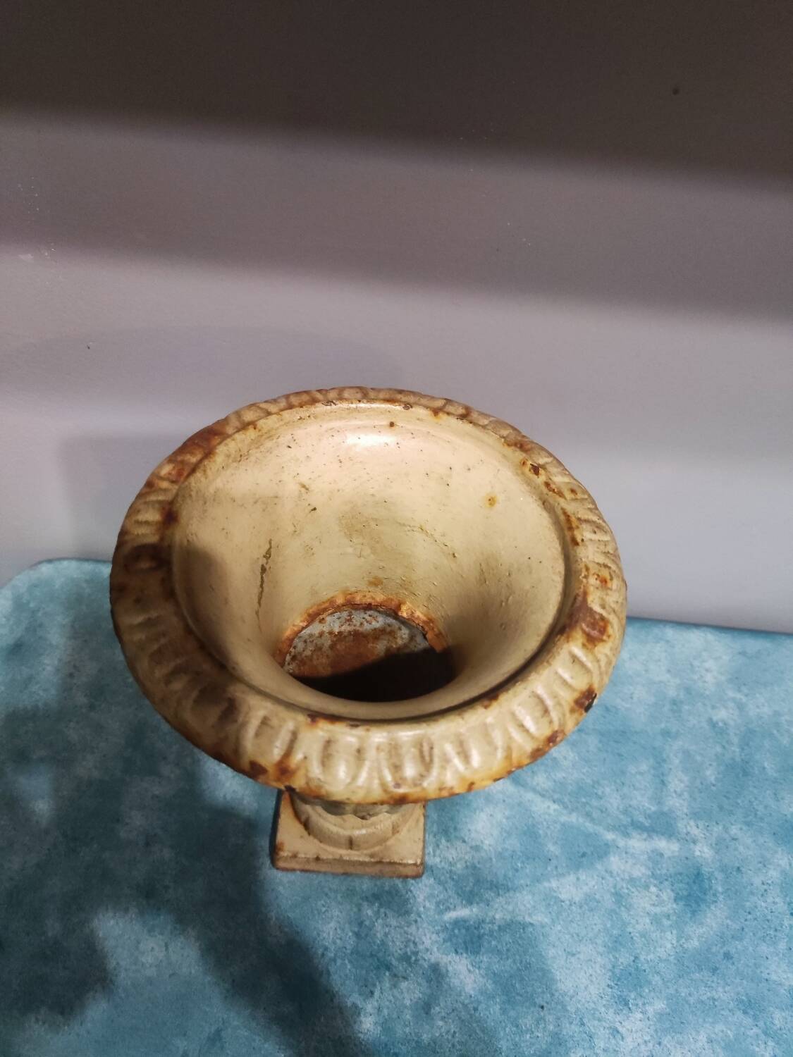 19th century cast iron Medici vase for the garden