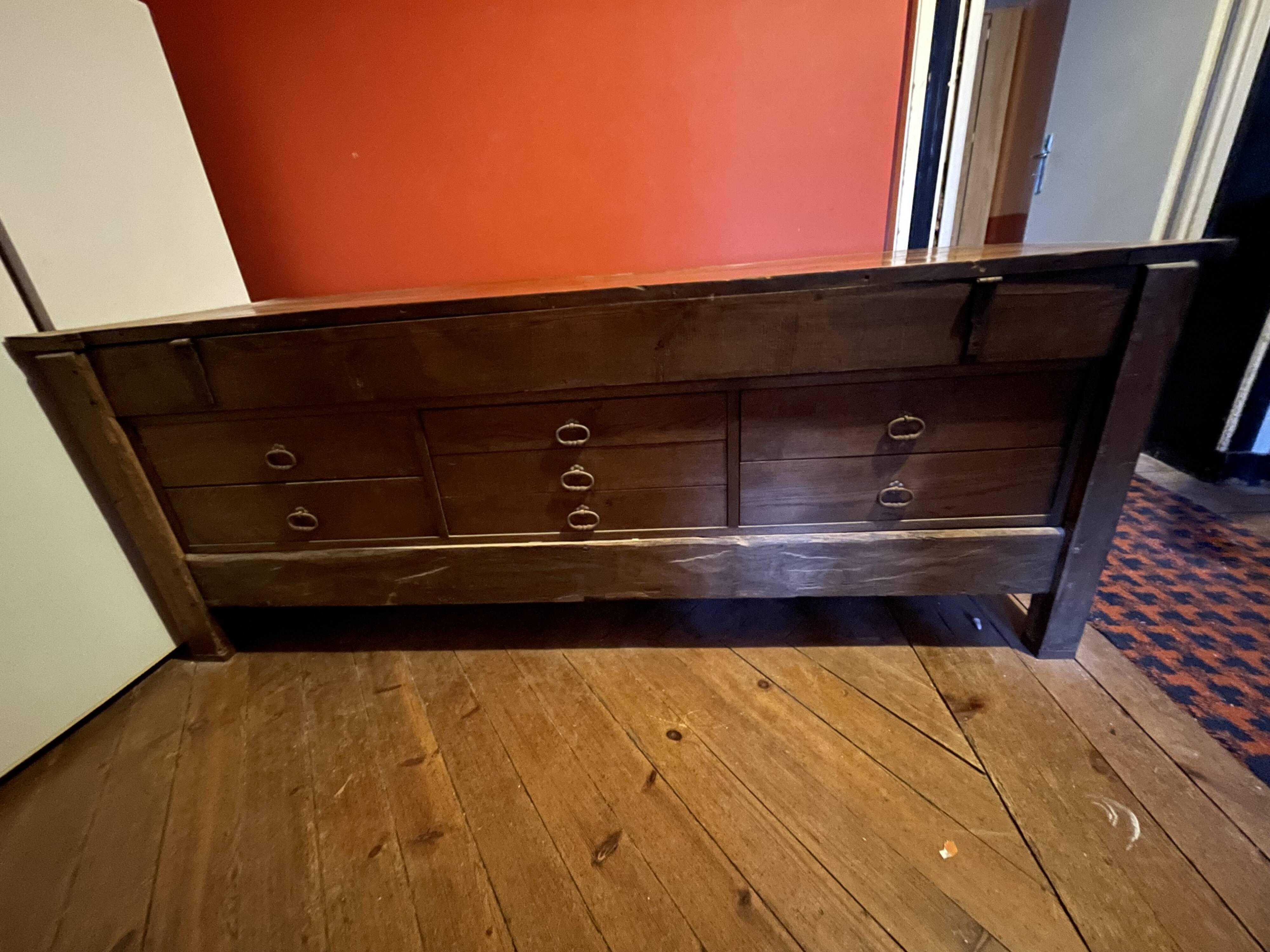 Coffre meuble de métier