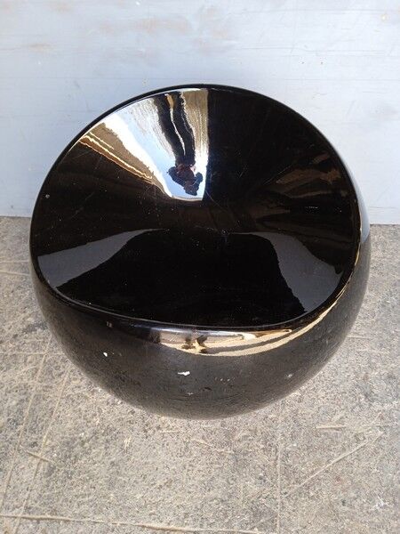 Black ball chair / XL design