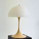 Lampe de table Panthella Louis Poulsen Verner Panton base beige