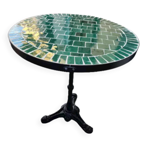 Table ronde en zellige