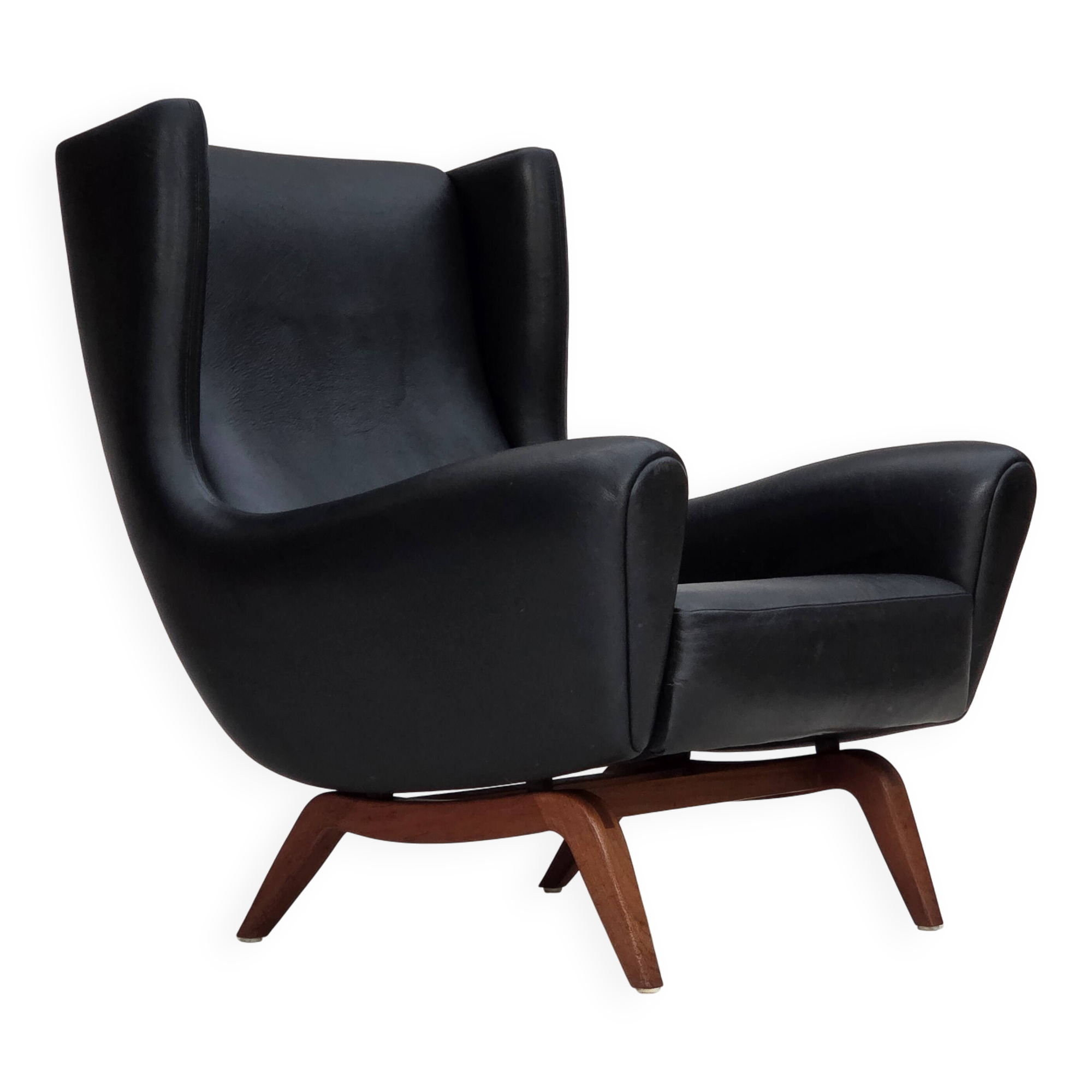 1960s, Danish design by Illum Wikkelsø, armchair, model 110, leather, teak.