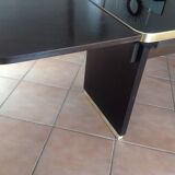 Table basse avec plateau en verre noir relevable et rallonges années 40-50