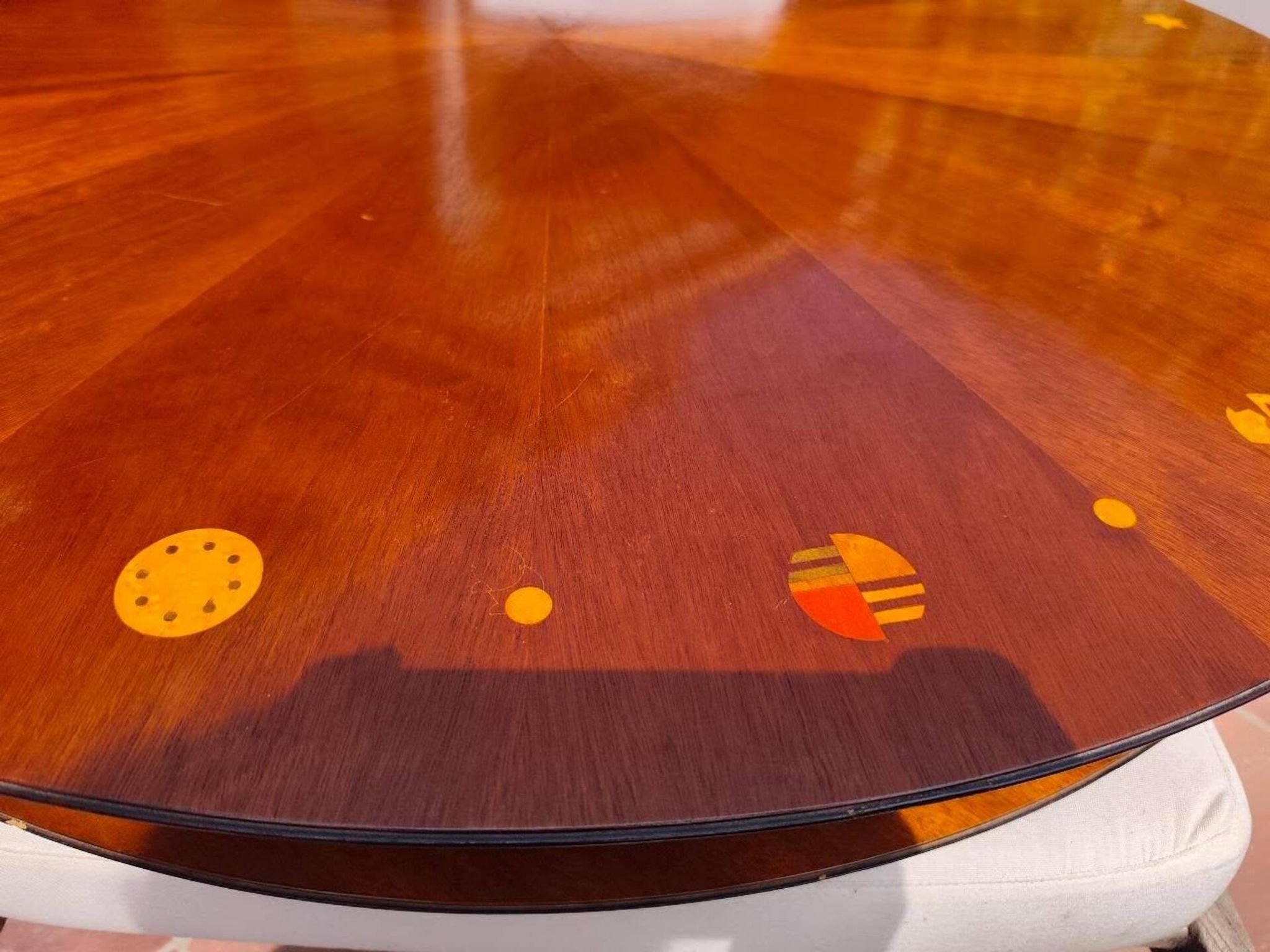 Unique cherry wood table from Italy from the 1960s/70s.