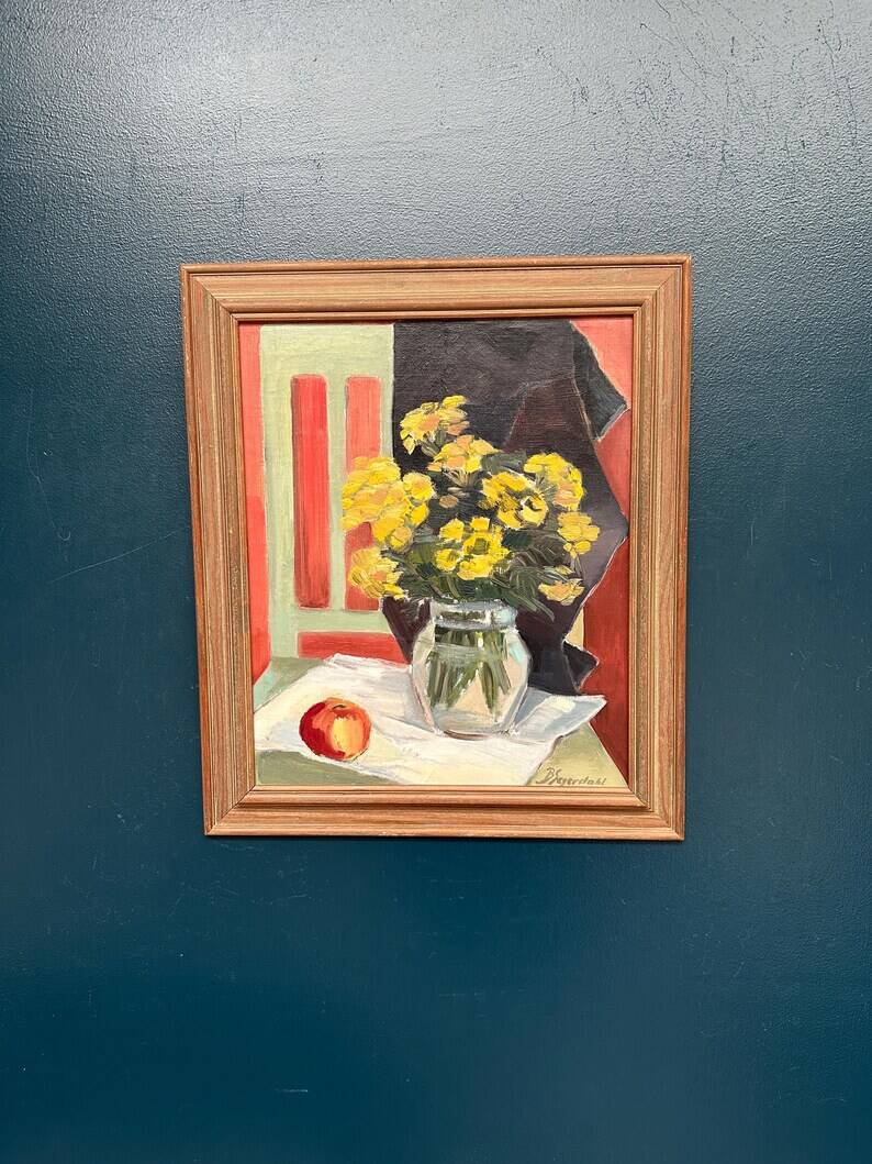 Original Swedish Oil on Panel from the 1940s – "Floral Still Life" by B. Segerdahl – Signed – Framed – 56 × 48 cm (22" × 18.9")
