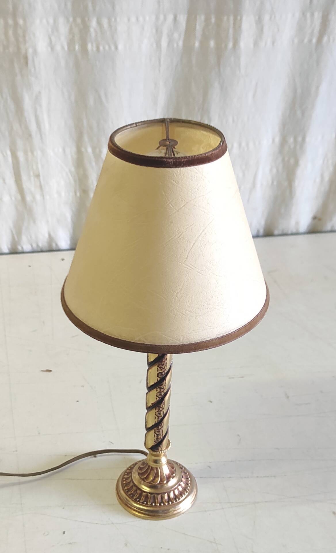 Table lamp in gold metal with clip-on shade - mid 20th century