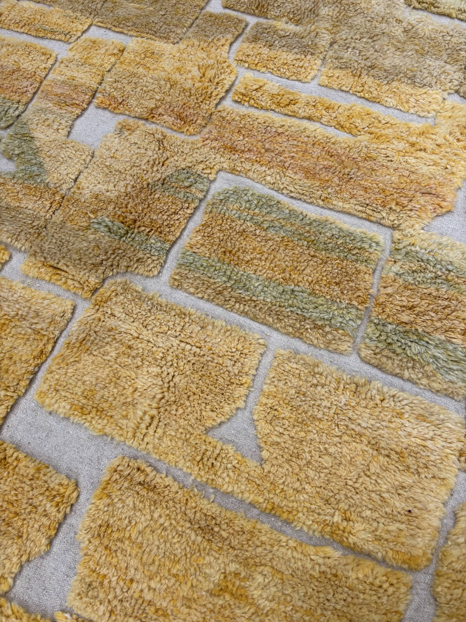 Moroccan Berber M'rirt Wool Rug - 200x300 cm