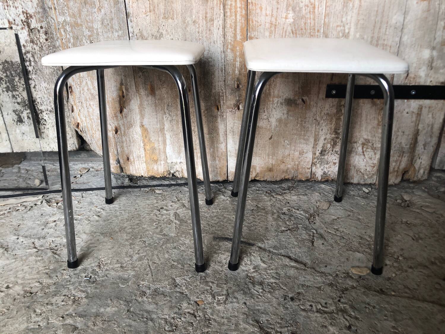 Pair of chromed metal stool + skai seat 1970s vintage