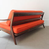 Olaio Sofa / Bed by José Espinho