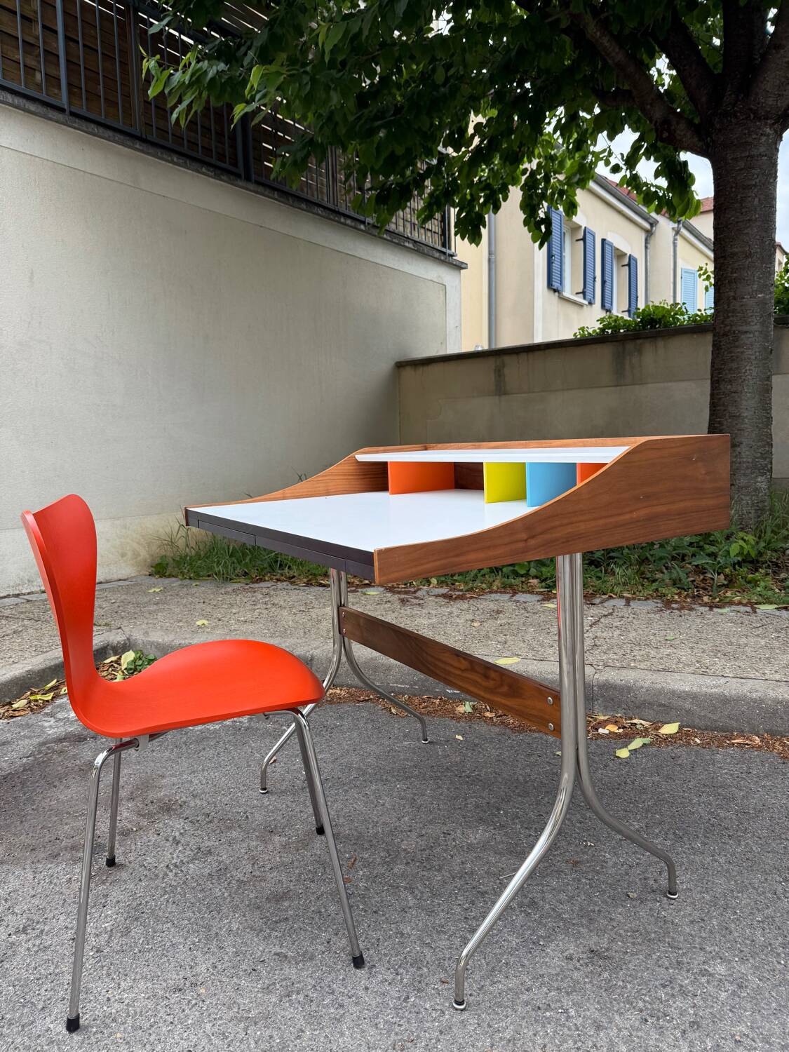 Vitra desk - Home desk - swag leg desk - George Nelson
